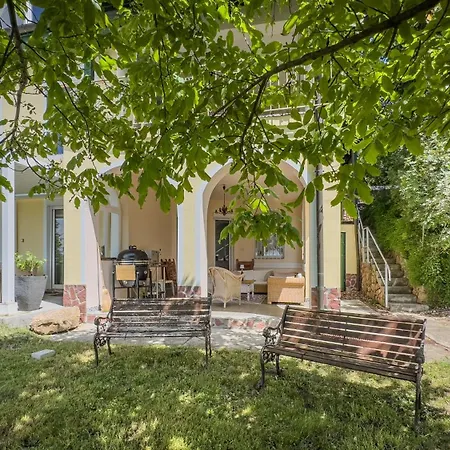 Révfülöp Panoráma Kúria Apartman