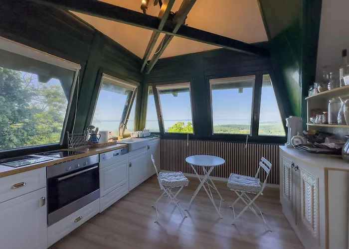 Révfülöp Panoráma Kúria Apartman Kővágóörs