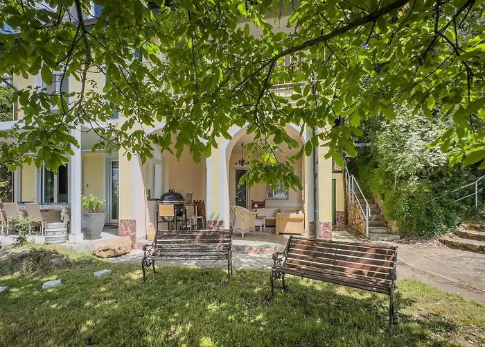 Revfueloep Panorama Kuria Апартаменты