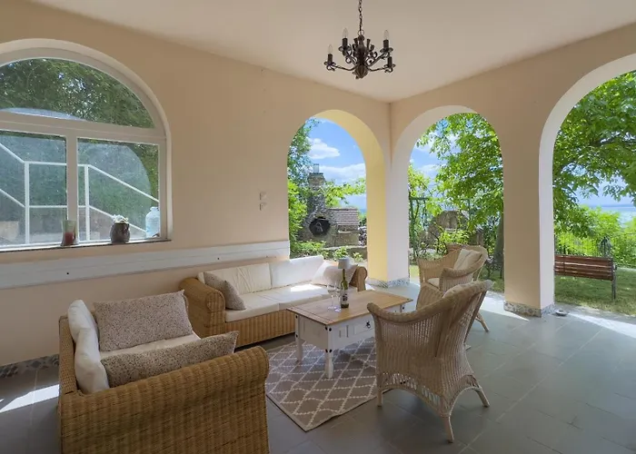 Апартаменты Revfueloep Panorama Kuria *