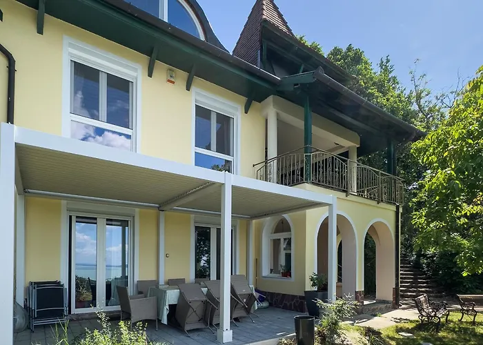 Apartamento Révfülöp Panoráma Kúria